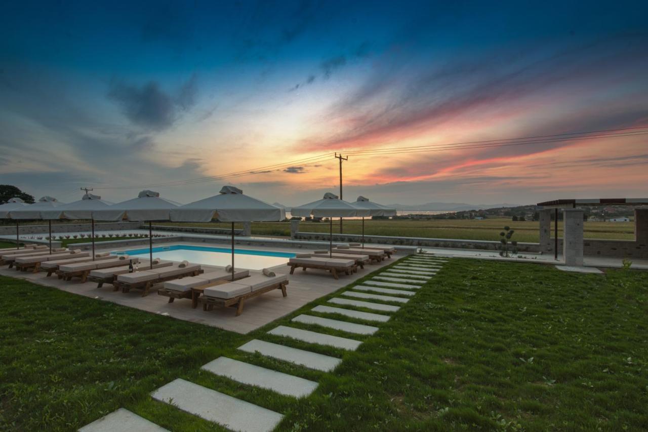 Onar Limnos II Luxury Apartments モウドロス エクステリア 写真